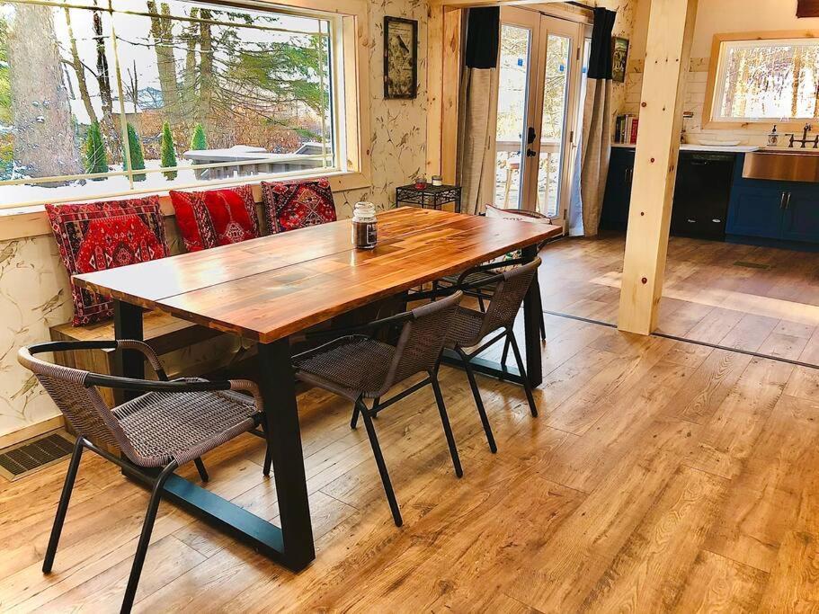 Charming 120-Year-Old Farmhouse By The Creek. Starlight Luaran gambar