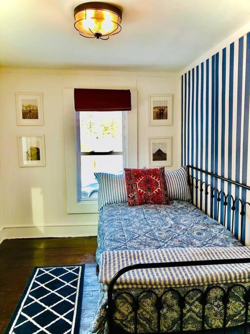 Charming 120-Year-Old Farmhouse By The Creek. Starlight Luaran gambar