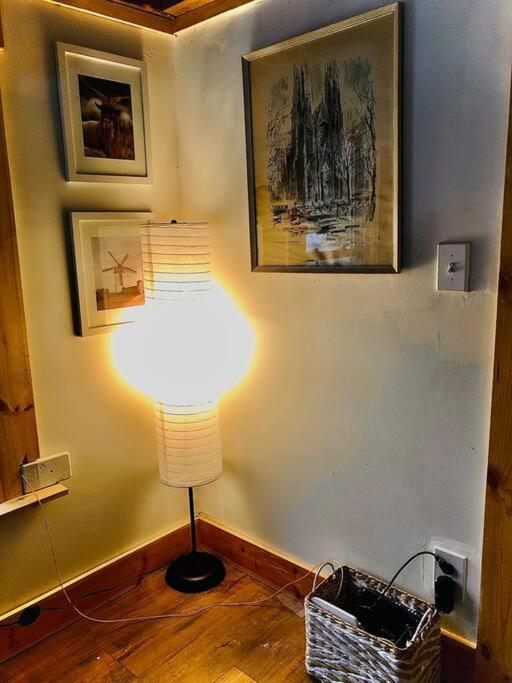 Charming 120-Year-Old Farmhouse By The Creek. Starlight Luaran gambar