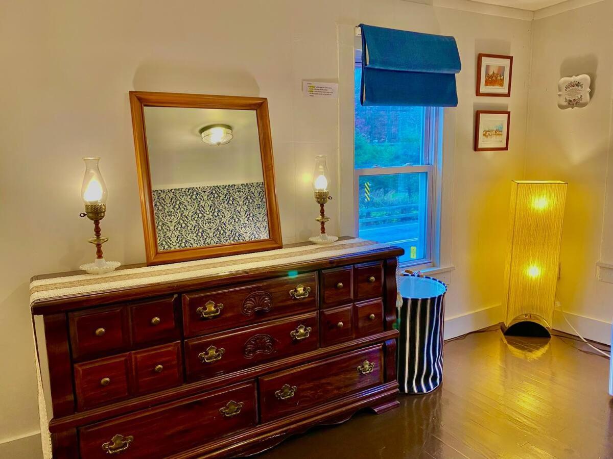 Charming 120-Year-Old Farmhouse By The Creek. Starlight Luaran gambar