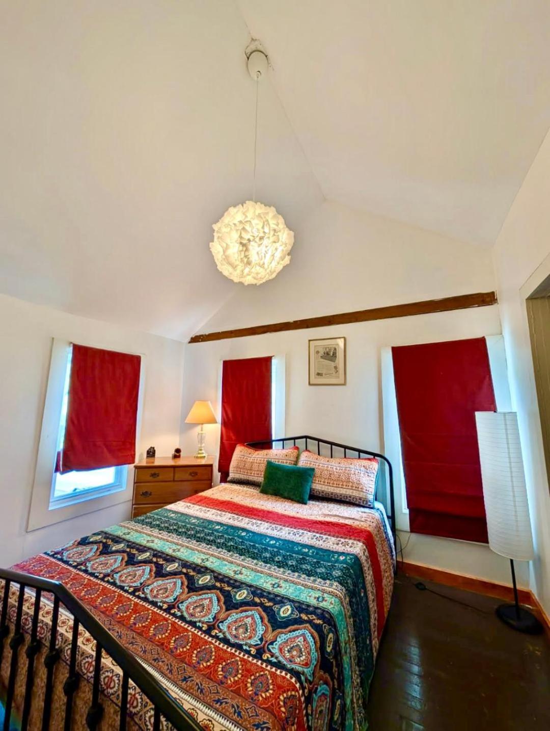 Charming 120-Year-Old Farmhouse By The Creek. Starlight Luaran gambar