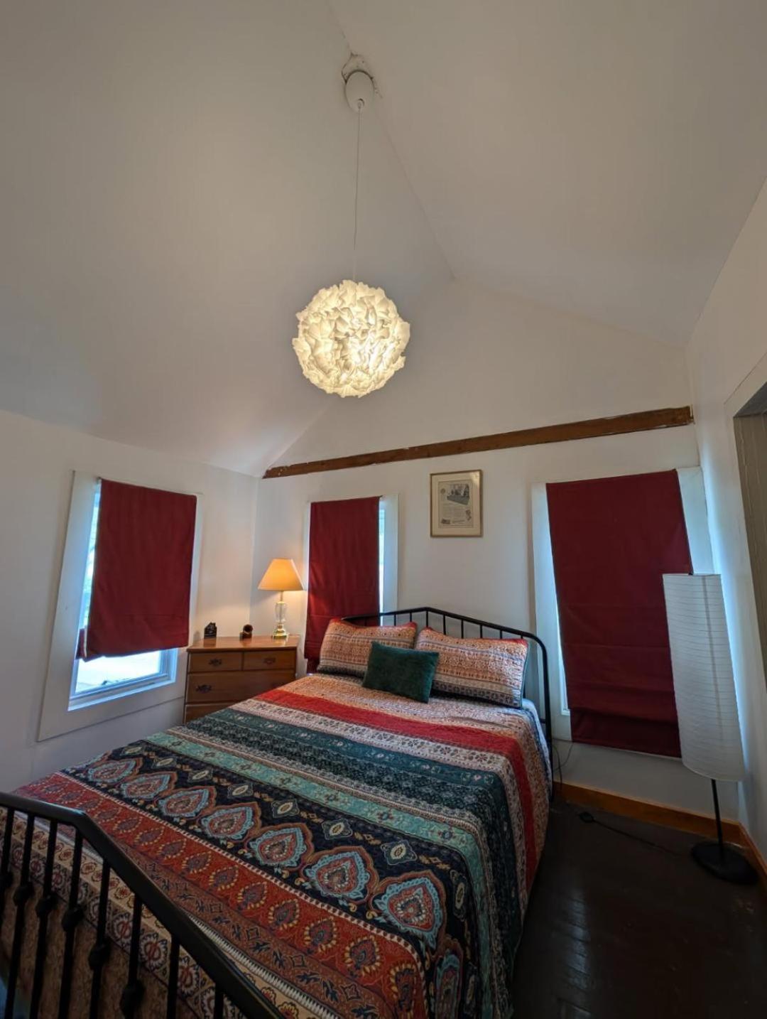 Charming 120-Year-Old Farmhouse By The Creek. Starlight Luaran gambar